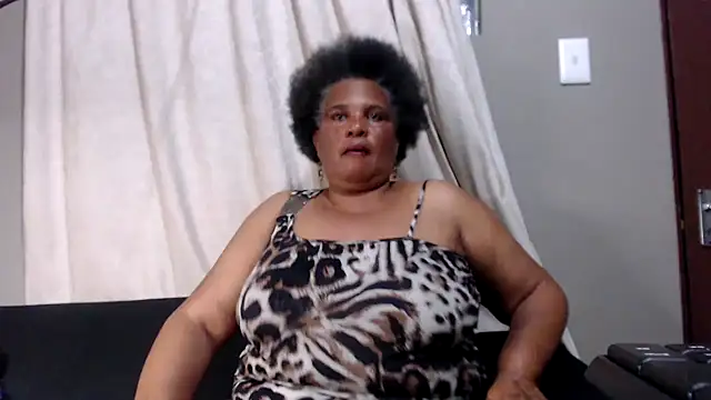 GrandBustyMelon online show from 11.25.25