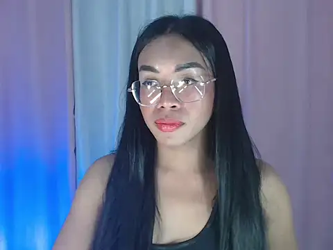 Snapshot of _karie chatting on 09.27.25 karie online show from 09.27.25