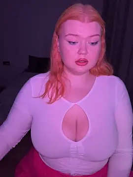 Snapshot of _Adele_Moor_ chatting on 09.16.25 Adele Moor online show from 09.16.25