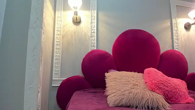 Saammy 17 online show from 10.20.25