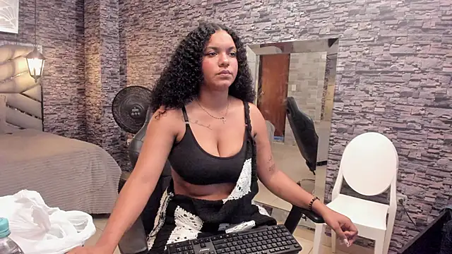 BellyBigBoobs online show from 10.02.25