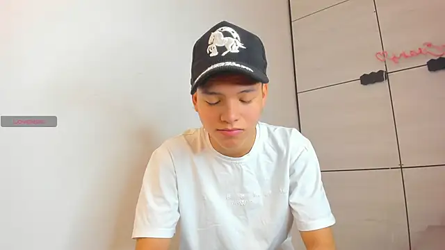 Snapshot of camillo_virgil chatting on 09.24.25 camillo virgil online show from 09.24.25