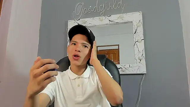 Snapshot of camillo_virgil chatting on 09.30.25 camillo virgil online show from 09.30.25