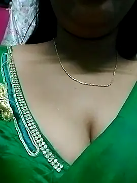 Snapshot of Dimplegirl chatting on 09.20.25 Dimplegirl online show from 09.20.25