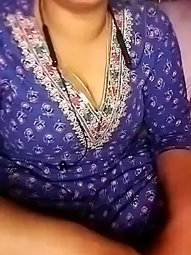 Snapshot of Dimplegirl chatting on 10.28.25 Dimplegirl online show from 10.28.25