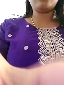 Snapshot of Dimplegirl chatting on 10.30.25 Dimplegirl online show from 10.30.25