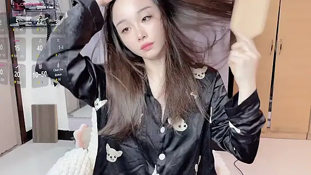 Y2Luvk online show from 11.02.25