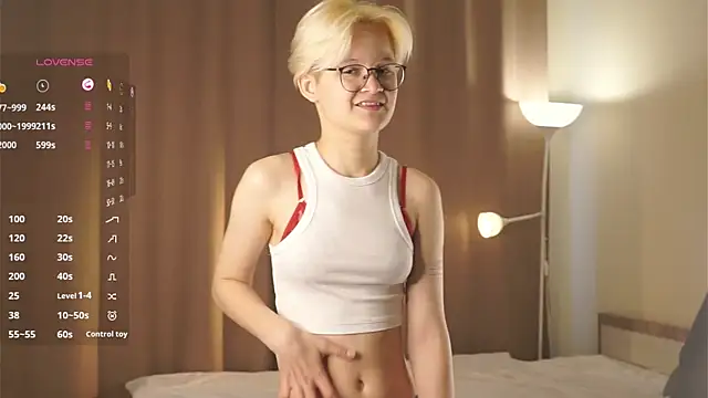 Snapshot of MargertDoyen chatting on 09.13.25 MargertDoyen online show from 09.13.25