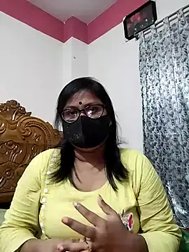 Snapshot of Ayat-3 chatting on 10.11.25 Ayat-3 online show from 10.11.25