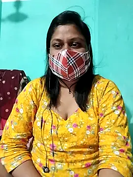 Snapshot of Ayat-3 chatting on 10.18.25 Ayat-3 online show from 10.18.25
