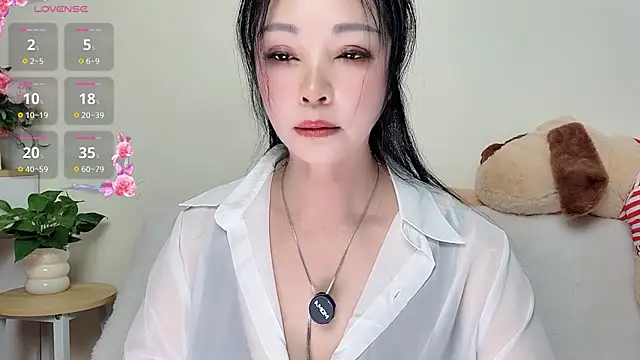Hua Hua 0 online show from 09.24.25