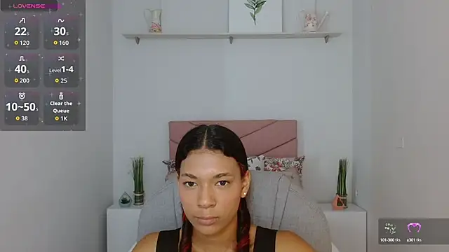 SarayVega  online show from 10.09.25