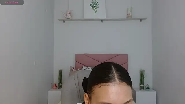 SarayVega  online show from 11.05.25