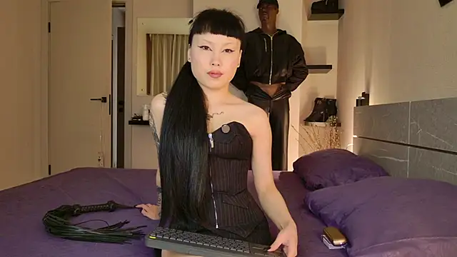 Snapshot of PurpleD1va chatting on 09.29.25 PurpleD1va online show from 09.29.25