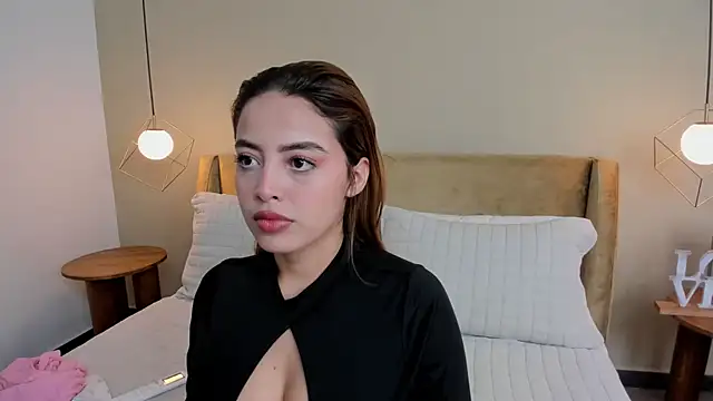 ArianaSilva  online show from 09.19.25