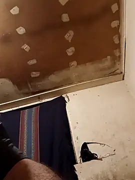 Snapshot of lucho2328 chatting on 10.11.25 lucho2328 online show from 10.11.25