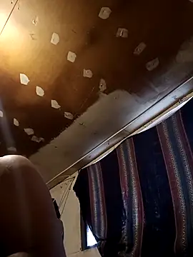 Snapshot of lucho2328 chatting on 10.27.25 lucho2328 online show from 10.27.25