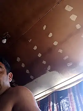 Snapshot of lucho2328 chatting on 11.10.25 lucho2328 online show from 11.10.25