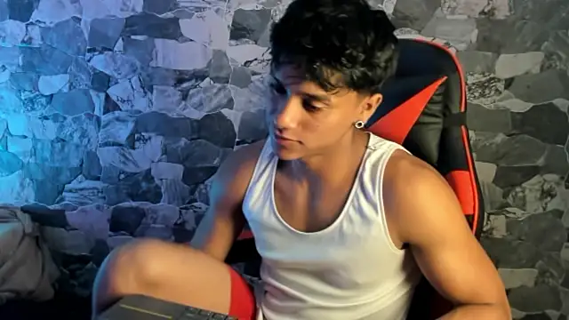 Snapshot of ZYZZ1312 chatting on 04.25.26 ZYZZ1312 online show from 04.25.26