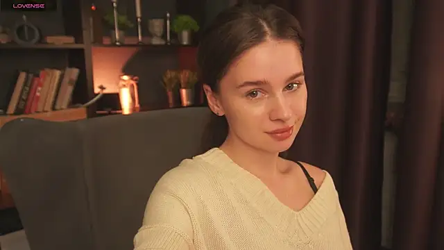 Olivia Farrell online show from 10.10.25