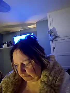 Snapshot of Naughtiness-but-Nice chatting on 10.19.25 Naughtiness-but-Nice online show from 10.19.25