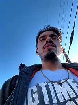 Snapshot of mrredcorn chatting on 11.25.25 mrredcorn online show from 11.25.25