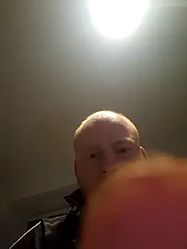 Snapshot of svenni2525 chatting on 10.09.25 svenni2525 online show from 10.09.25