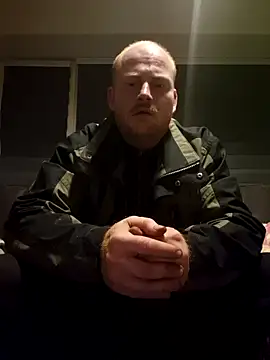 Snapshot of svenni2525 chatting on 10.11.25 svenni2525 online show from 10.11.25