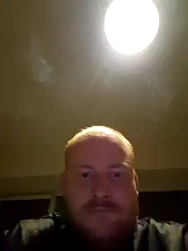 Snapshot of svenni2525 chatting on 10.12.25 svenni2525 online show from 10.12.25