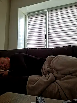 Snapshot of svenni2525 chatting on 10.16.25 svenni2525 online show from 10.16.25