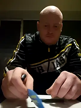 Snapshot of svenni2525 chatting on 10.20.25 svenni2525 online show from 10.20.25