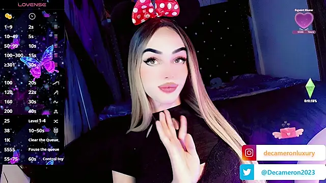 Snapshot of Cameron_baby chatting on 10.31.25 Cameron baby online show from 10.31.25