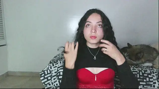 Snapshot of aliceclair_ chatting on 10.23.25 aliceclair  online show from 10.23.25