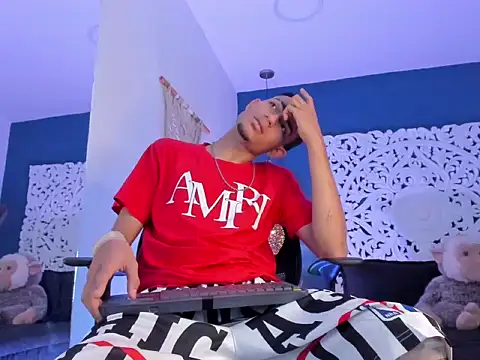 Snapshot of Adonis_WB chatting on 09.30.25 Adonis WB online show from 09.30.25