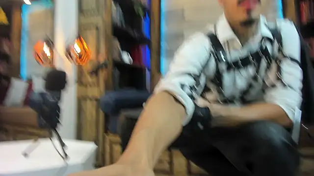 Snapshot of Donovan_Desmond chatting on 11.09.25 Donovan Desmond online show from 11.09.25