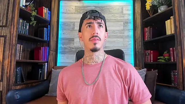 Donovan Desmond online show from 11.19.25