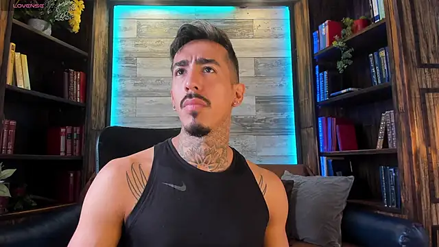 Donovan Desmond online show from 11.25.25