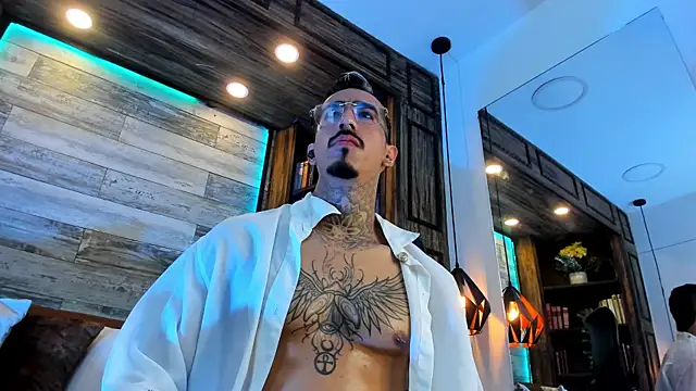 Donovan Desmond online show from 04.01.26