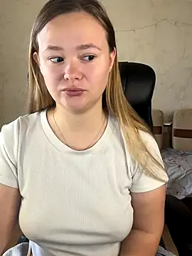 Snapshot of CaramelleSugar_ chatting on 10.15.25 CaramelleSugar online show from 10.15.25