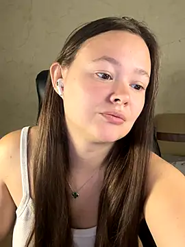 Snapshot of CaramelleSugar_ chatting on 10.24.25 CaramelleSugar online show from 10.24.25