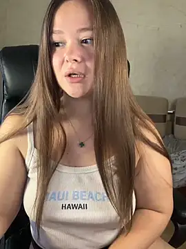 Snapshot of CaramelleSugar_ chatting on 10.27.25 CaramelleSugar online show from 10.27.25