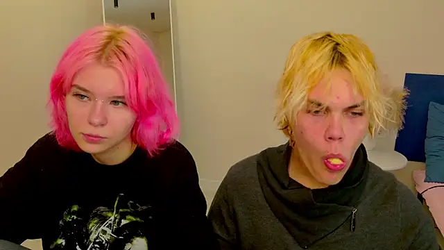 Bonnie And C1yde online show from 10.21.25