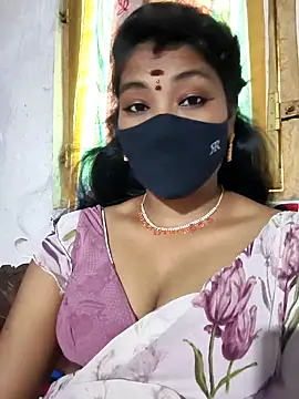 Snapshot of srav43 chatting on 10.07.25 srav43 online show from 10.07.25