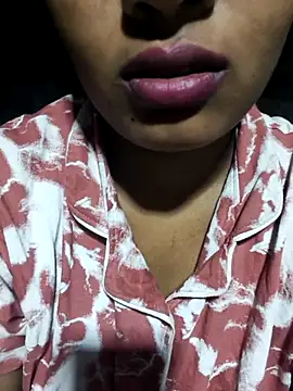 Snapshot of srav43 chatting on 02.18.26 srav43 online show from 02.18.26