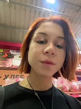 Snapshot of RosieSecret chatting on 10.27.25 RosieSecret online show from 10.27.25