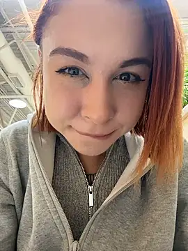 Snapshot of RosieSecret chatting on 11.02.25 RosieSecret online show from 11.02.25