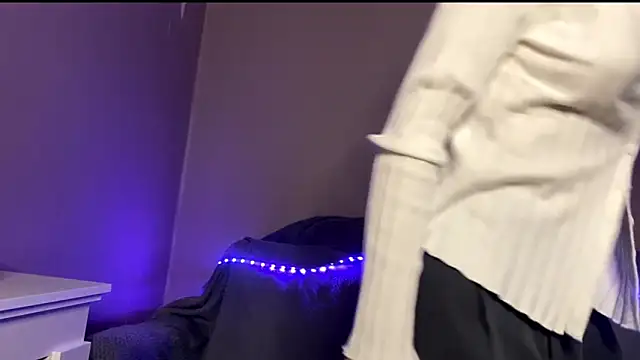 snowy lisa online show from 02.19.26