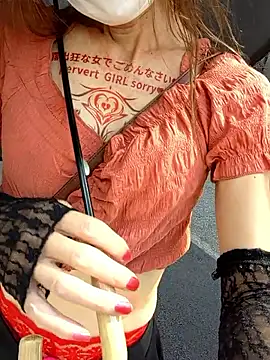 Snapshot of pink-mai chatting on 09.29.25 pink-mai online show from 09.29.25