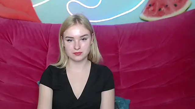 Snapshot of SofySofty chatting on 11.06.25 SofySofty online show from 11.06.25