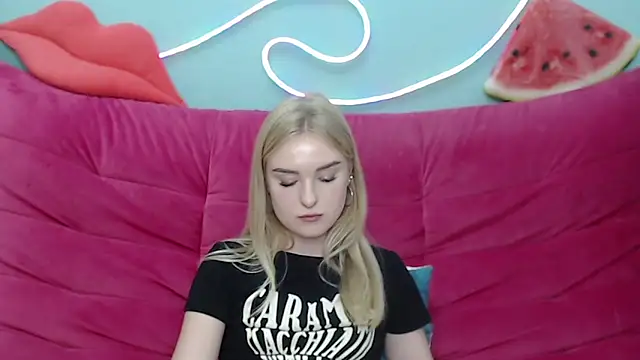 Snapshot of SofySofty chatting on 11.07.25 SofySofty online show from 11.07.25